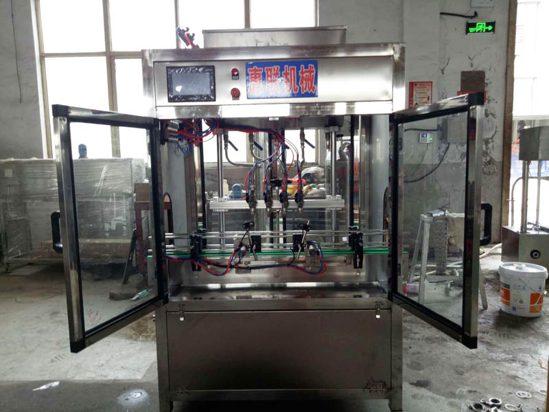 全自動(dòng)4頭液體肥料灌裝機(jī)